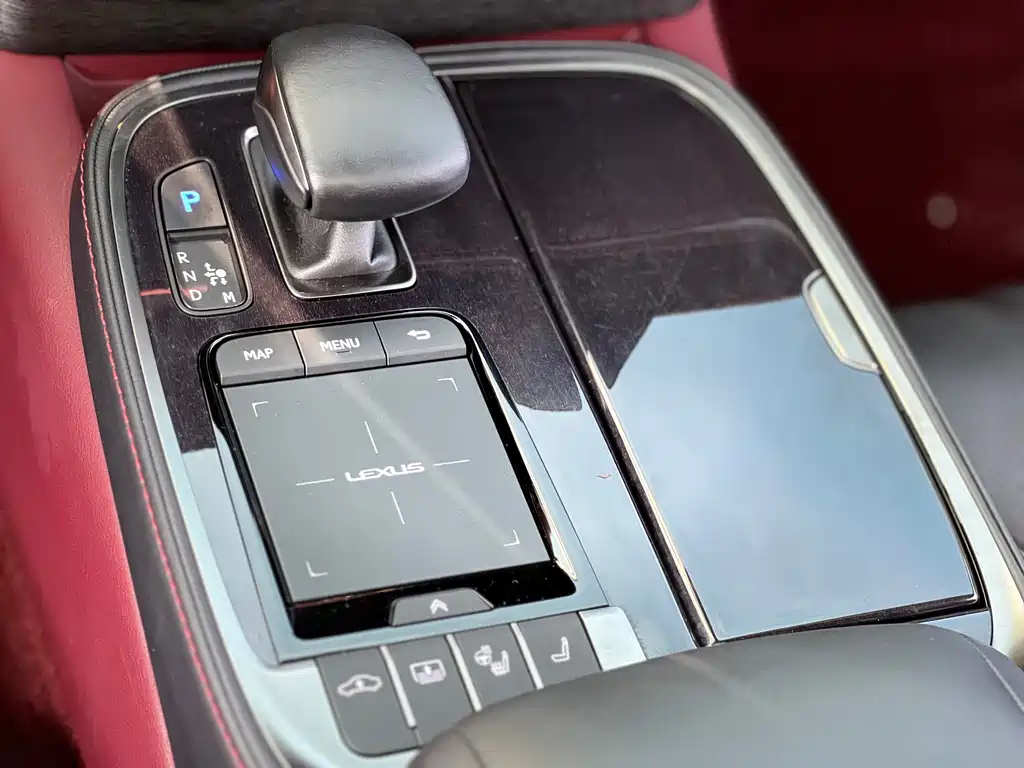 Lexus LS 2021 500h Executive Edition