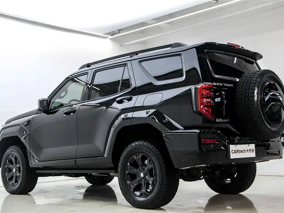 Tank 400 NEV 2026 Hi4-T Smart Edition