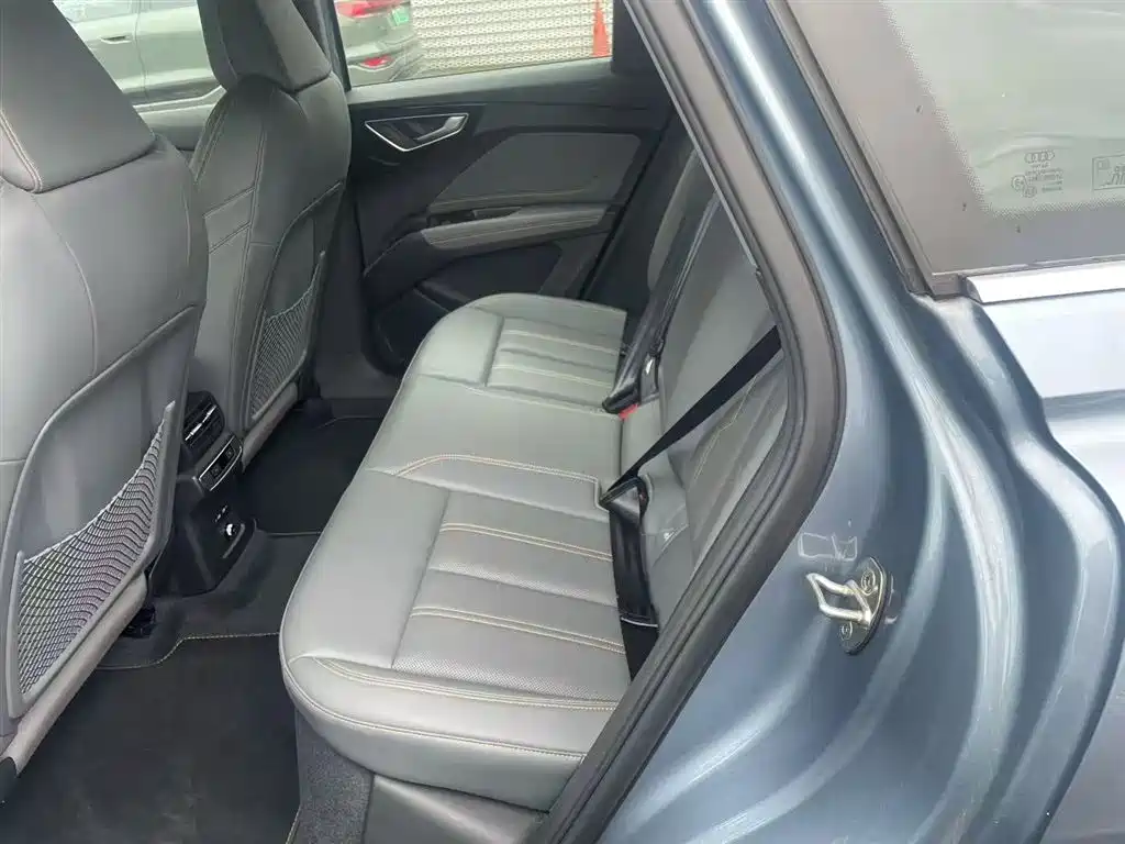 Audi Q4 e-tron 2024 40 e-tron