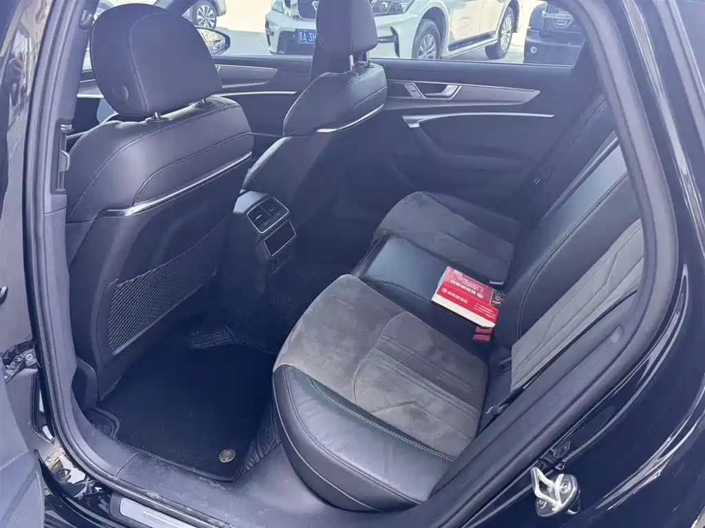 Audi A6L 55 TFSI e quattro