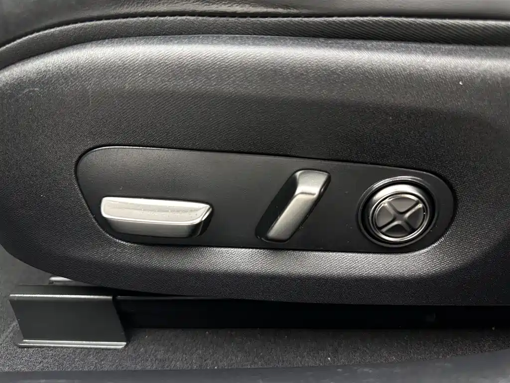 Xiaomi SU7 2024 RWD Standard Founders Edition
