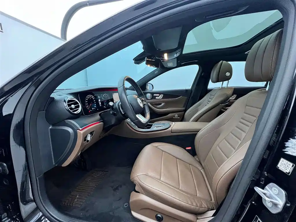 Mercedes-Benz E 300 L Sport Luxury 2021