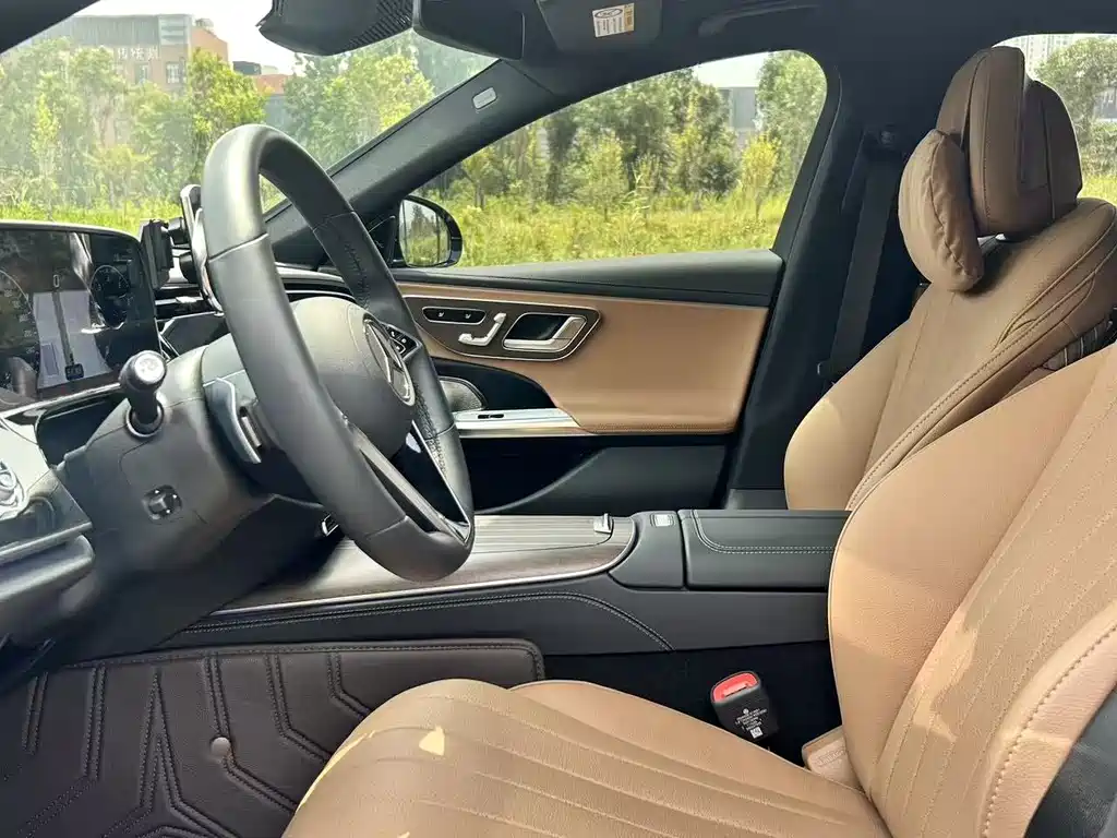 Mercedes-Benz E-Class 2025 E 300 L Luxury