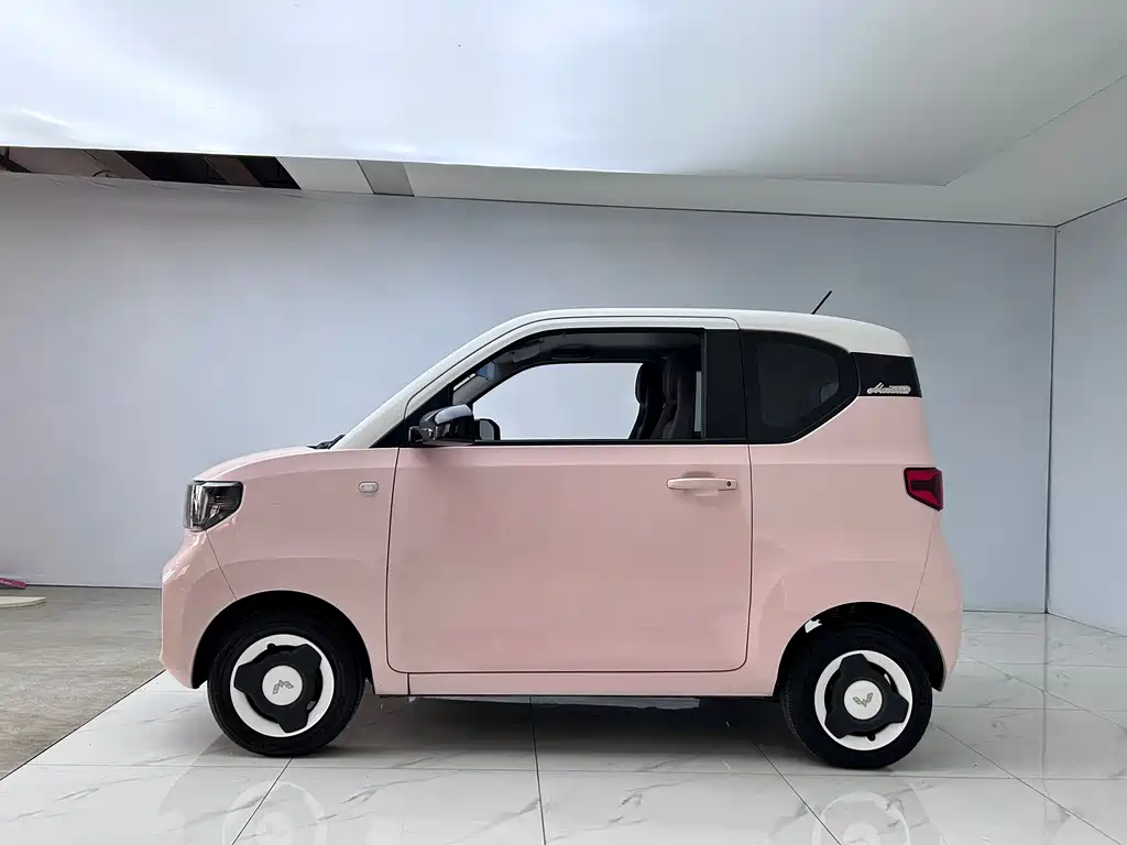 Wuling MINIEV Macaron Premium Edition 2021 Lithium Iron Phosphate