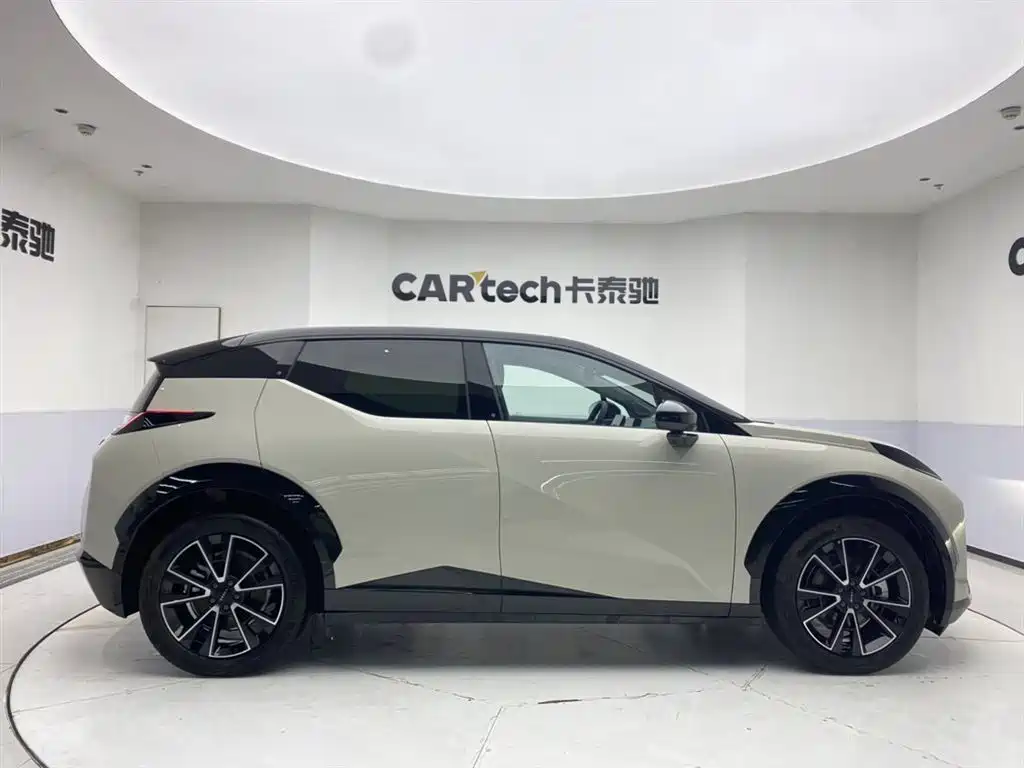 Zeekr X 2025 4-Seat RWD Magic Cube Edition