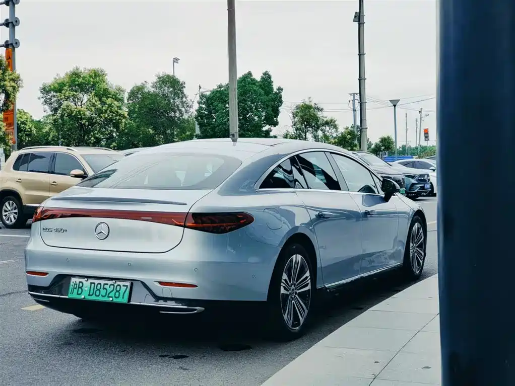Mercedes-Benz EQS 450+