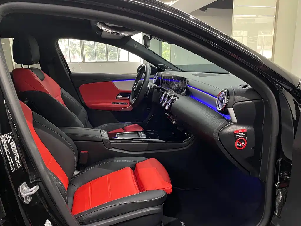 Mercedes-Benz A-Class AMG 2025 Facelift AMG A 35 L 4MATIC