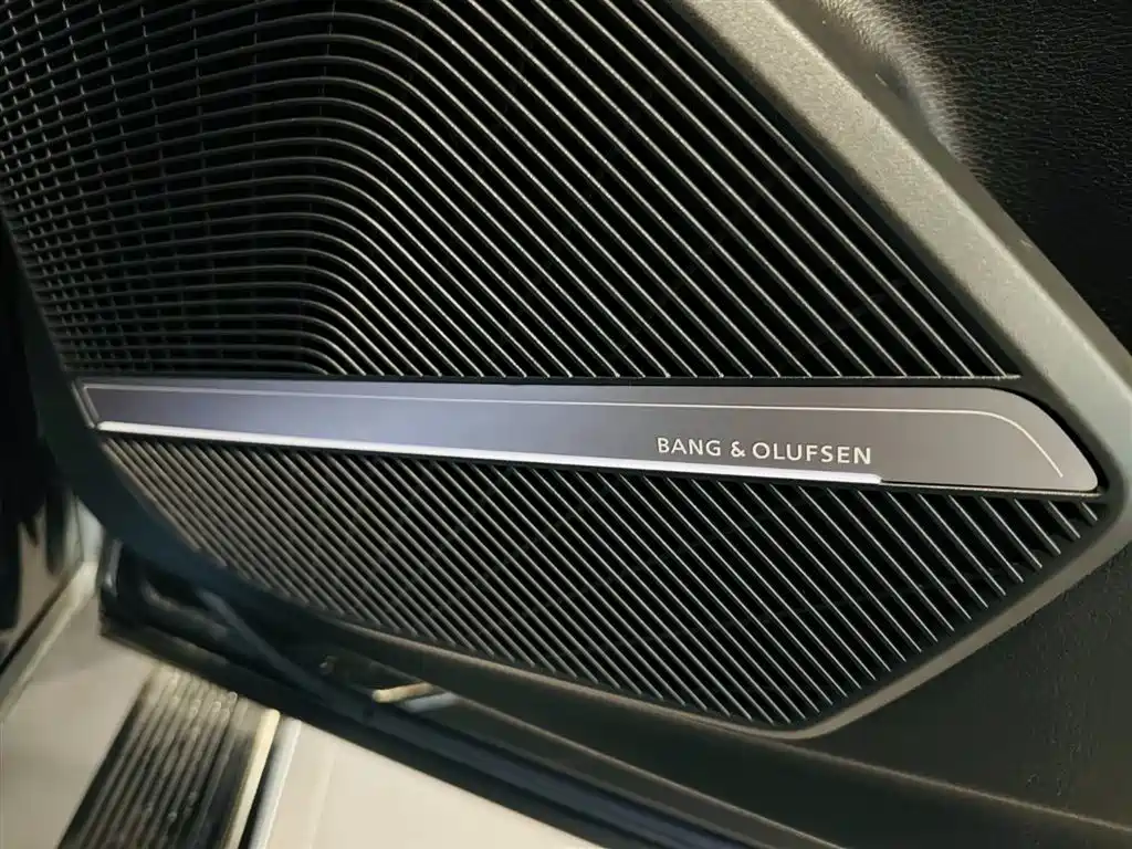 Audi Q5L 2021 40 TFSI Jinxiang Rensheng Edition