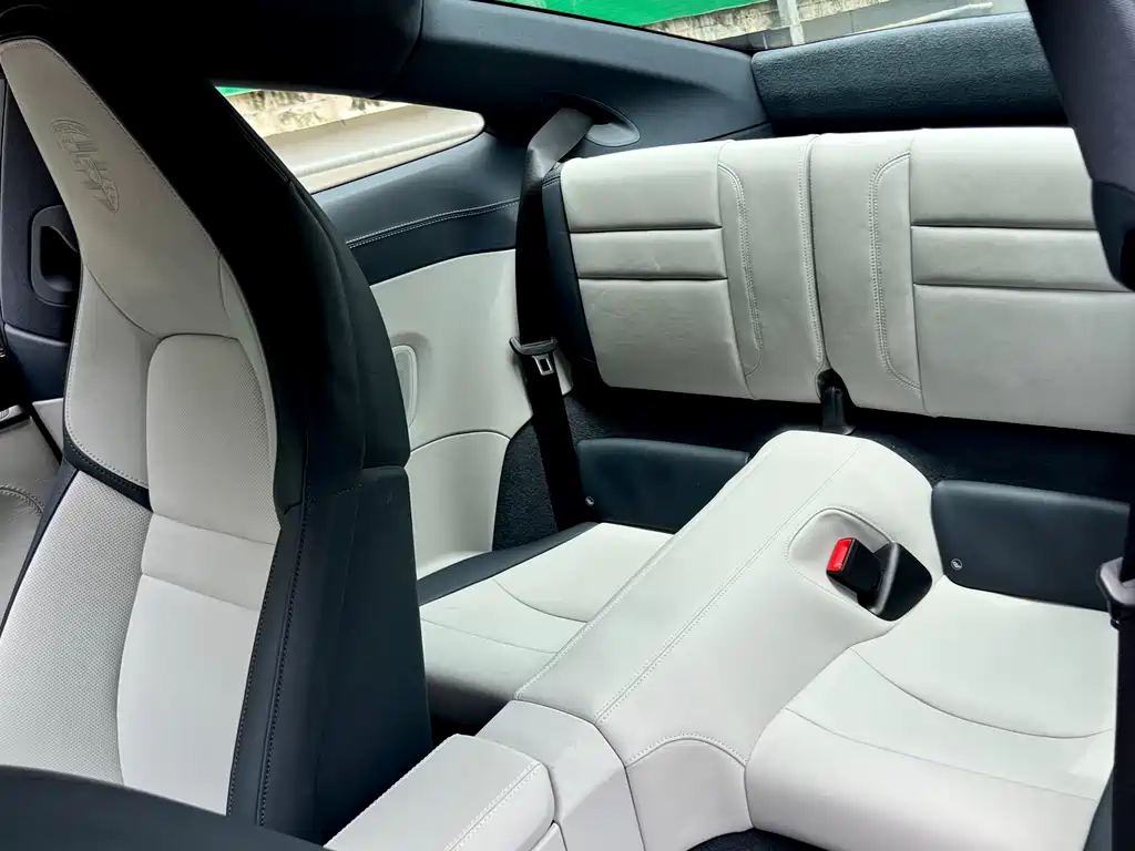 Porsche 911 2025 Carrera 3.0T