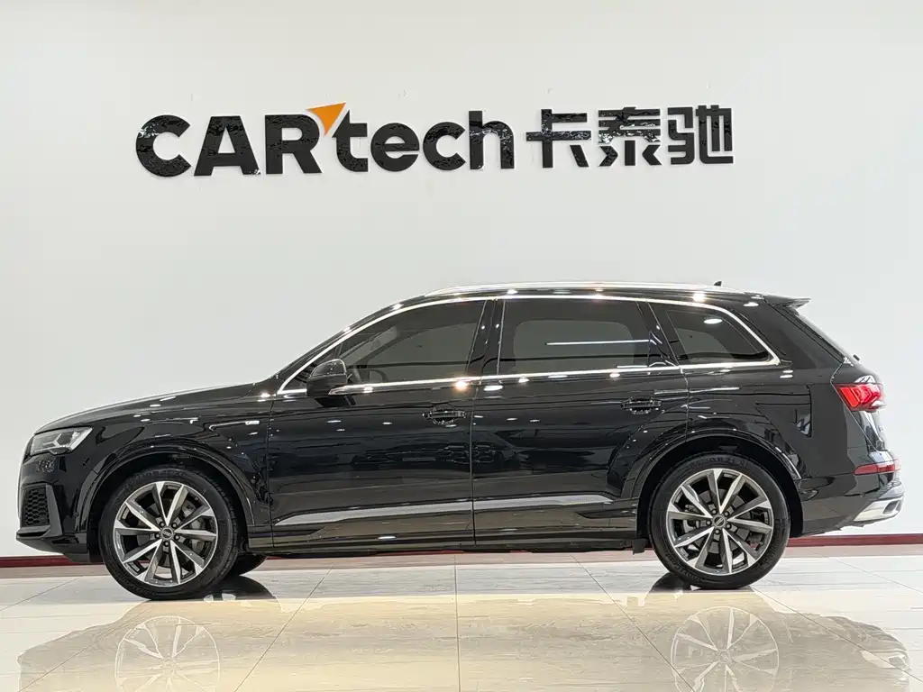Audi Q7 2022 55 TFSI quattro S line