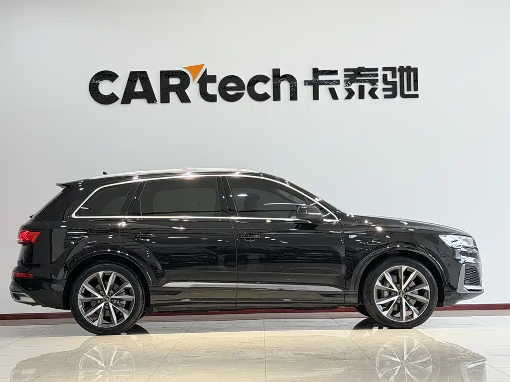 Audi Q7 2022 55 TFSI quattro S line