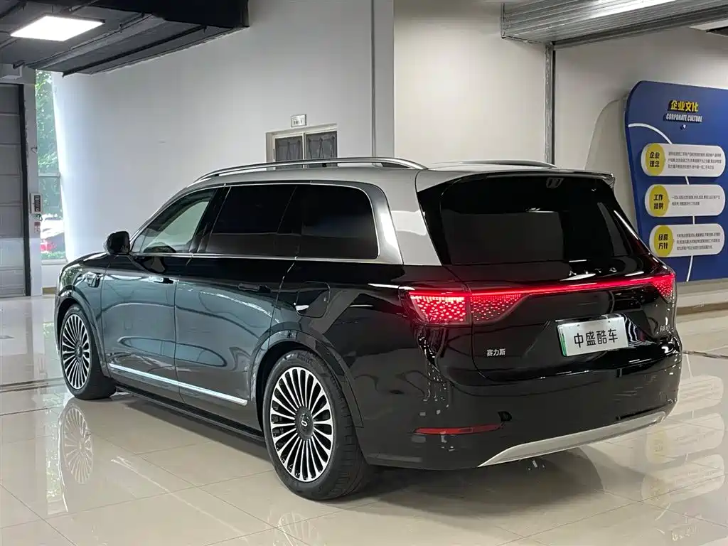 AITO M9 2025 EREV Ultra 52kWh 6-Seater with 192-Line LiDAR