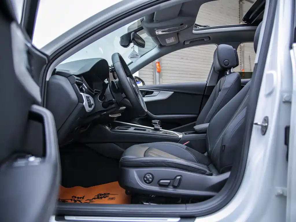 Audi A4L 2020 40 TFSI Luxury