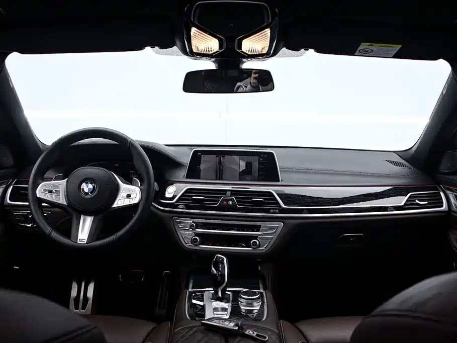 BMW 7 Series 2021 740Li Leading M Sport Package