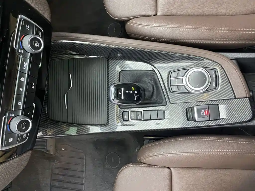 BMW X1 2020 sDrive25Li Leading Edition