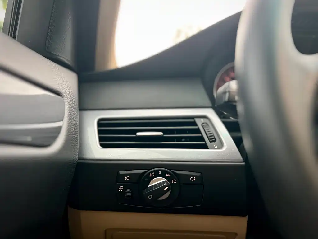 BMW 5 Series 2008 523Li Luxury