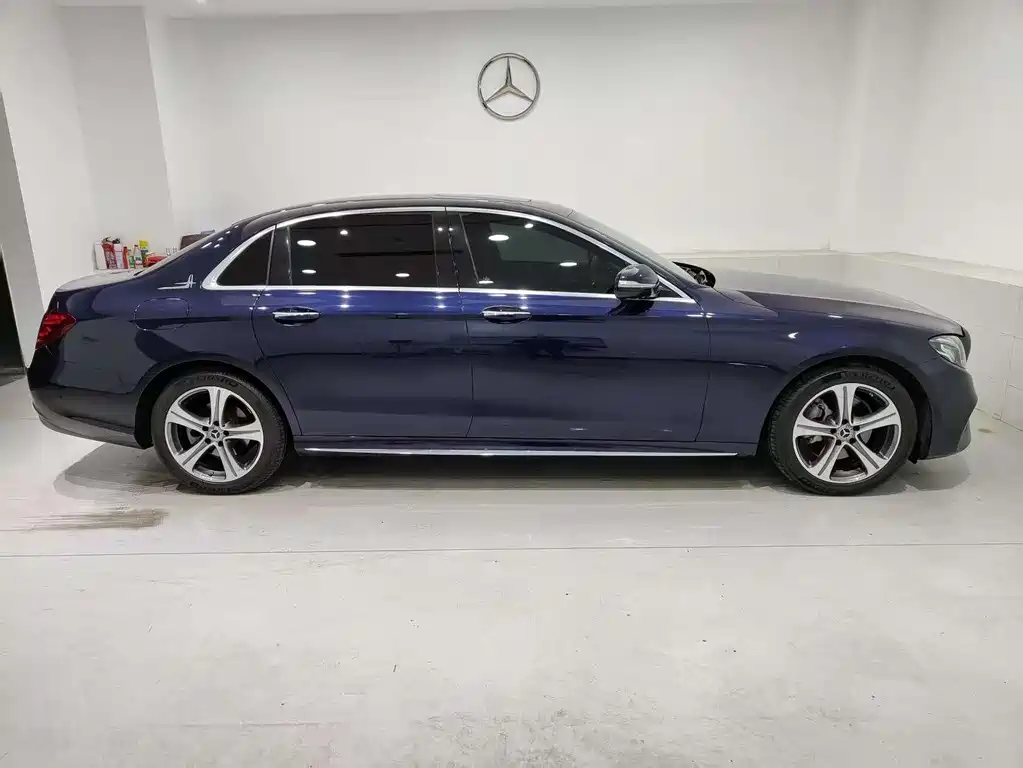 Mercedes-Benz E-Class 2019 E 260 L Sport