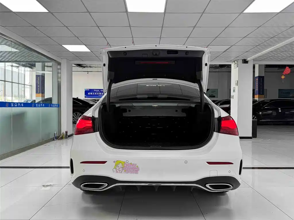 Mercedes-Benz A-Class 2024 A 200 L Fashion Edition