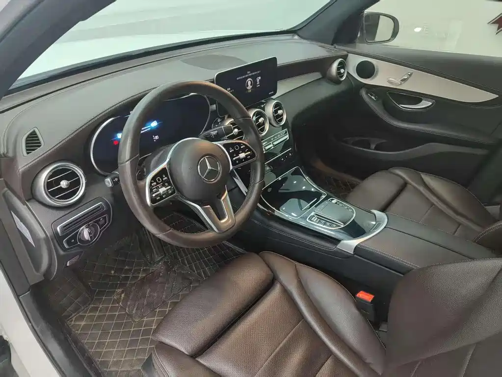 Mercedes-Benz GLC 260 L 4MATIC Sport (2020 Facelift)
