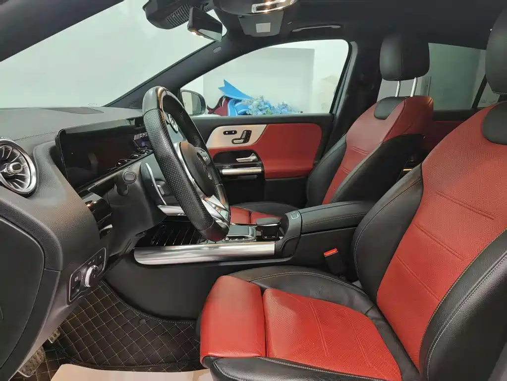 Mercedes-AMG GLA 35 4MATIC 2021