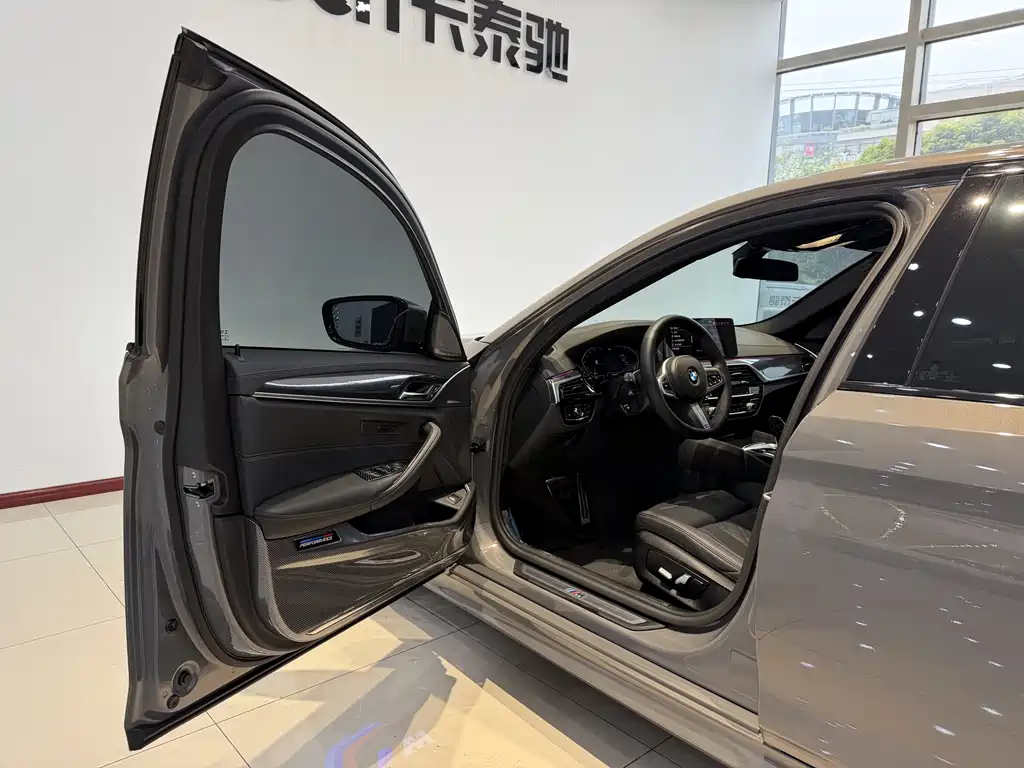 BMW 5 Series Import 2022 Facelift 525i M Sport Package