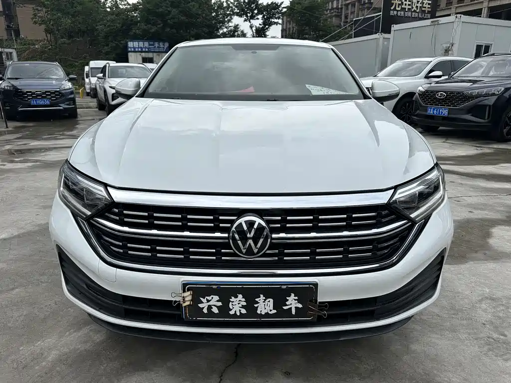 Volkswagen Sagitar 2023 300TSI DSG Fly Edition