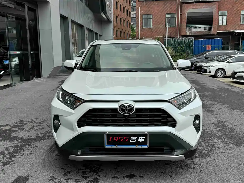 Toyota RAV4 2021 2.0L CVT 2WD Style Edition