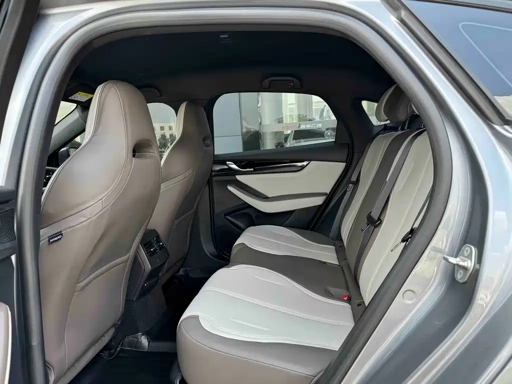 Qin PLUS 2023 Champion Edition DM-i 55KM Leading Model