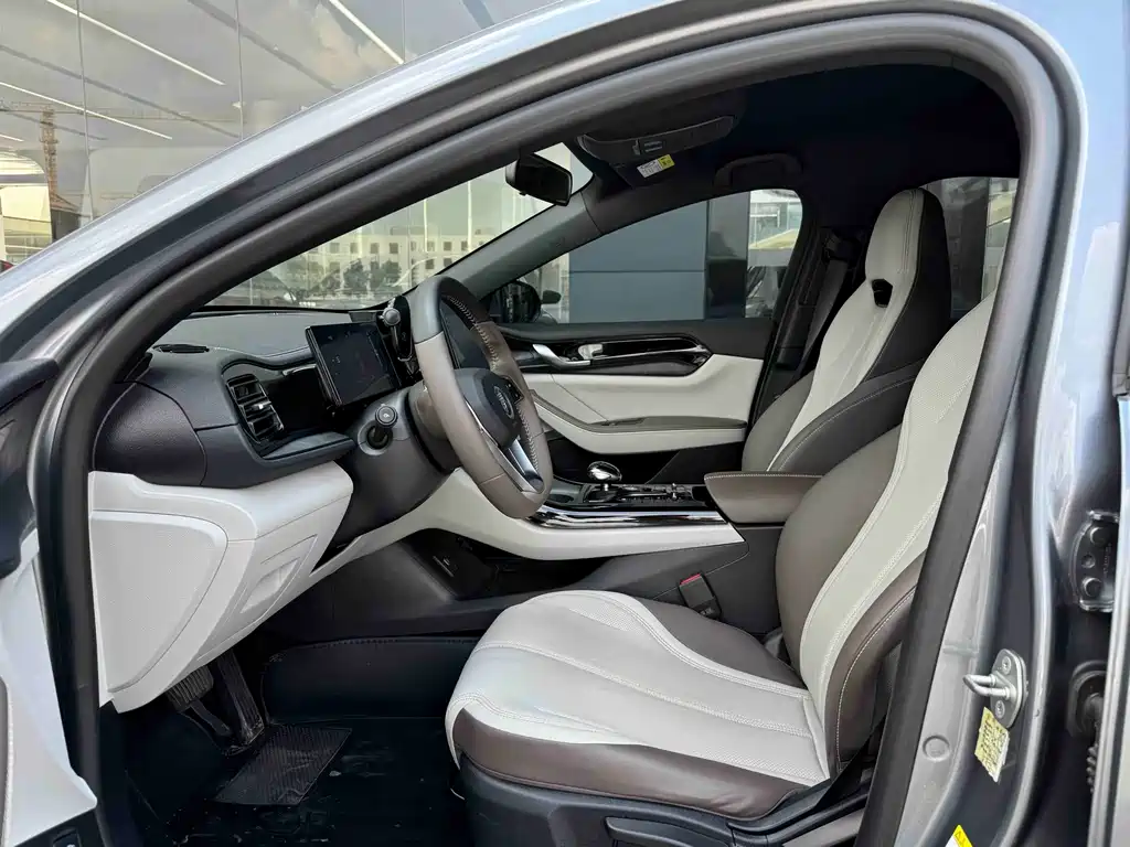 Qin PLUS 2023 Champion Edition DM-i 55KM Leading Model