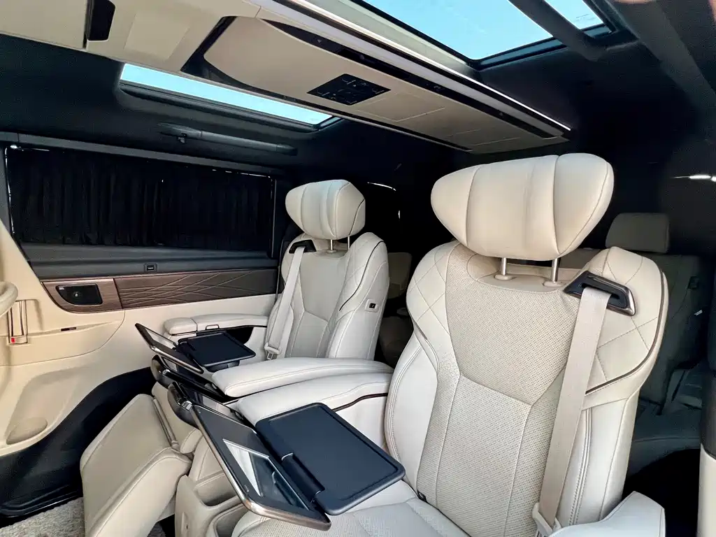 Toyota Alphard 2024 Hybrid 2.5L Premium Edition