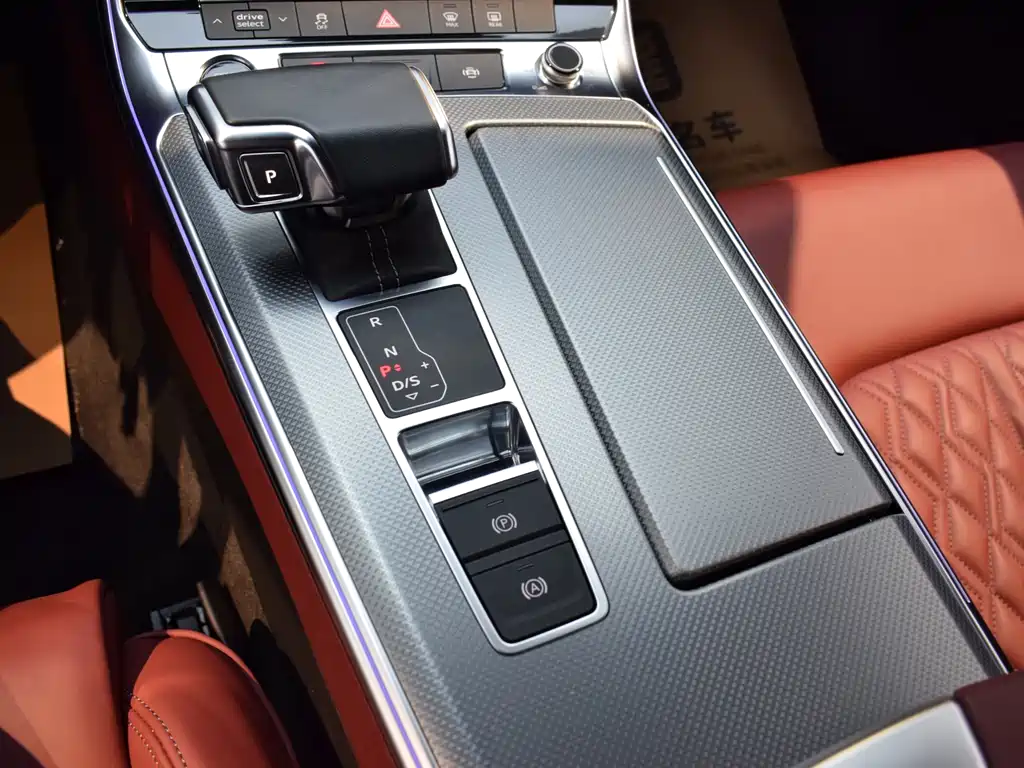 Audi A7L 45 TFSI quattro S-line Black Edition