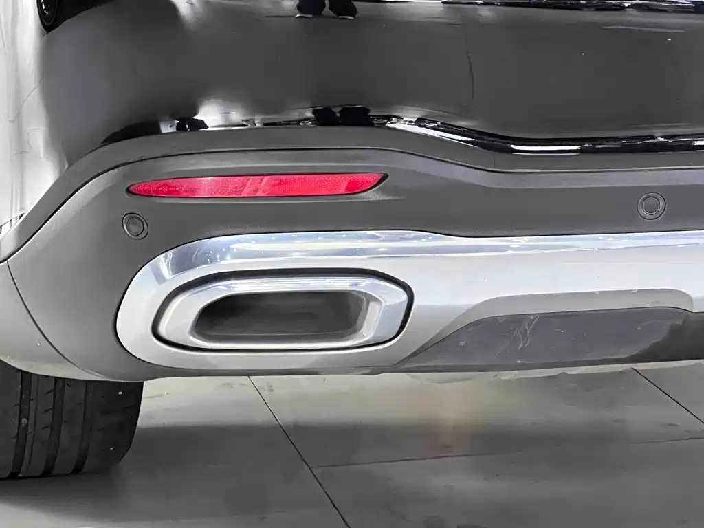 Mercedes-Benz GLS 450 4MATIC 2023