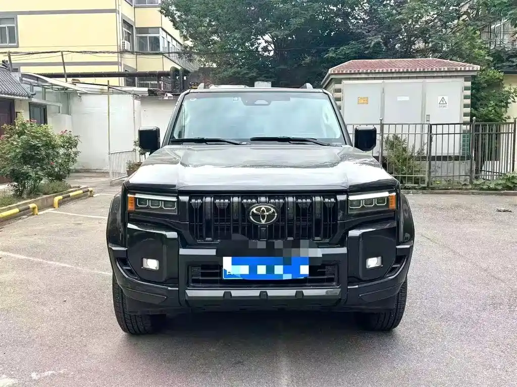 Prado 2025 2.4T Flagship VX 5-Seater