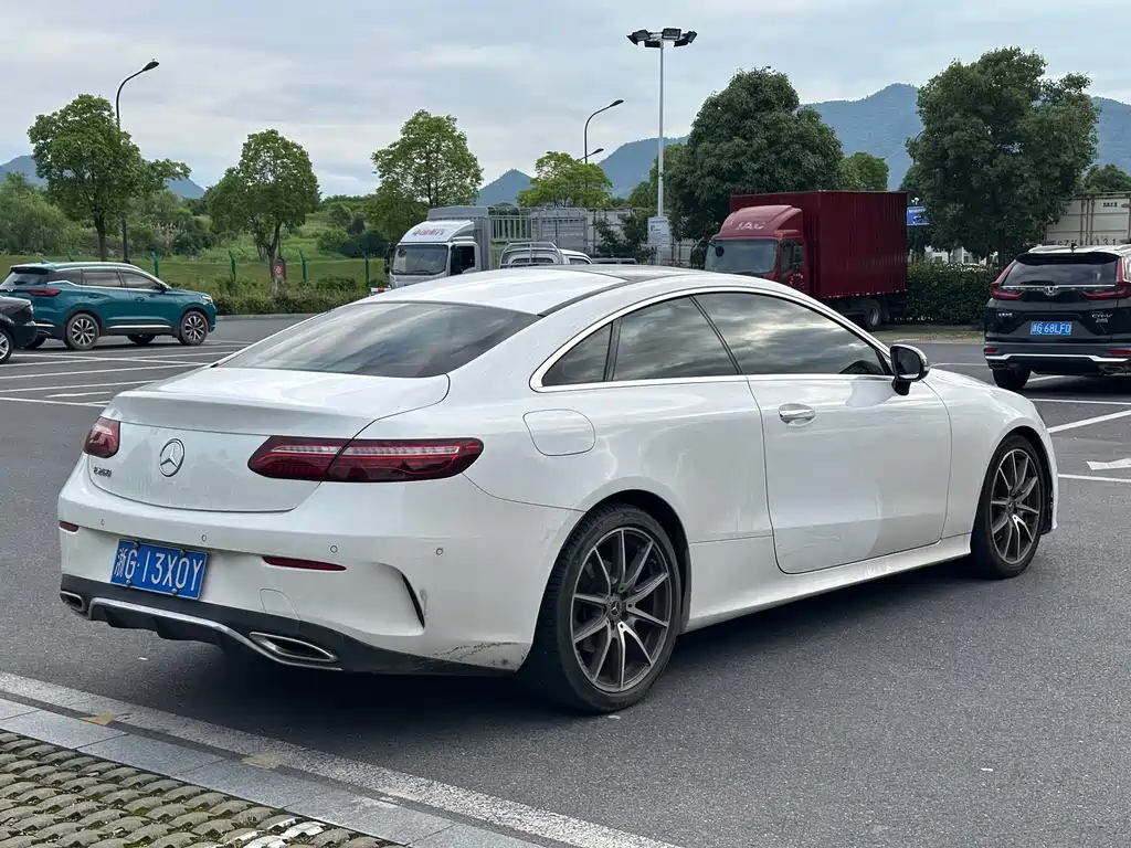 Mercedes-Benz E-Class Coupe E 260 2021