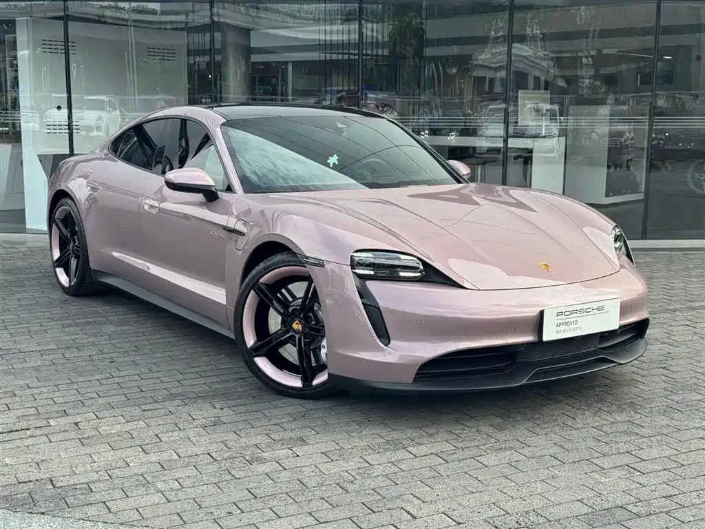 Porsche Taycan 2022