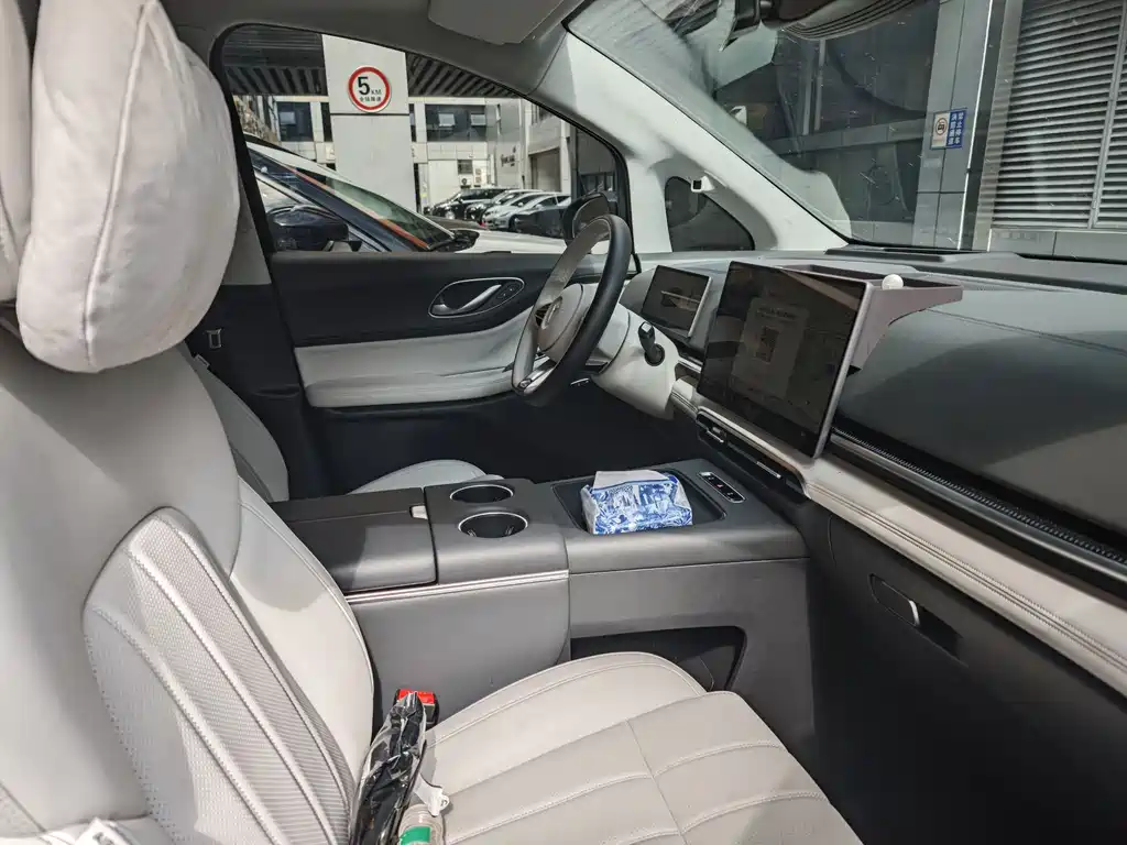 Voyah Dreamer 2025 PHEV AWD Excellence Qiankun Edition
