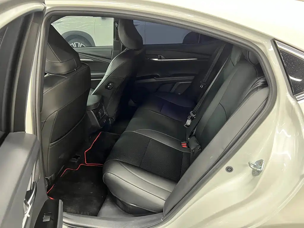 Toyota Camry 2026 Hybrid 2.0HXS Sport Plus Edition