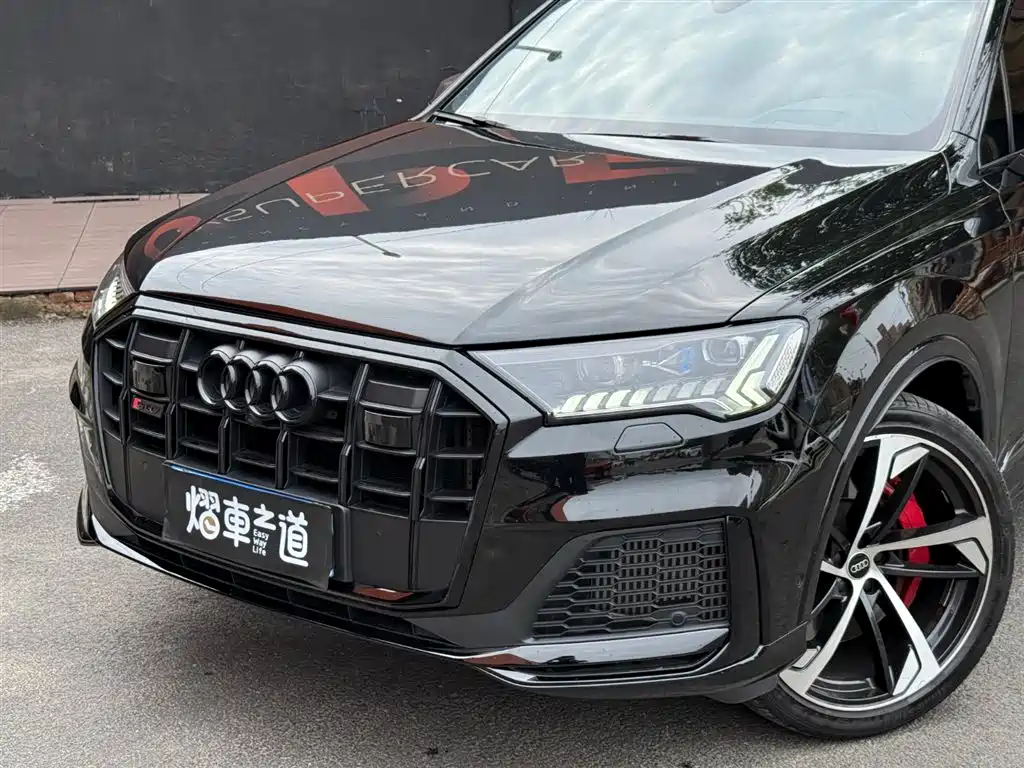 Audi SQ7 2024 4.0 TFSI Dark Knight Edition