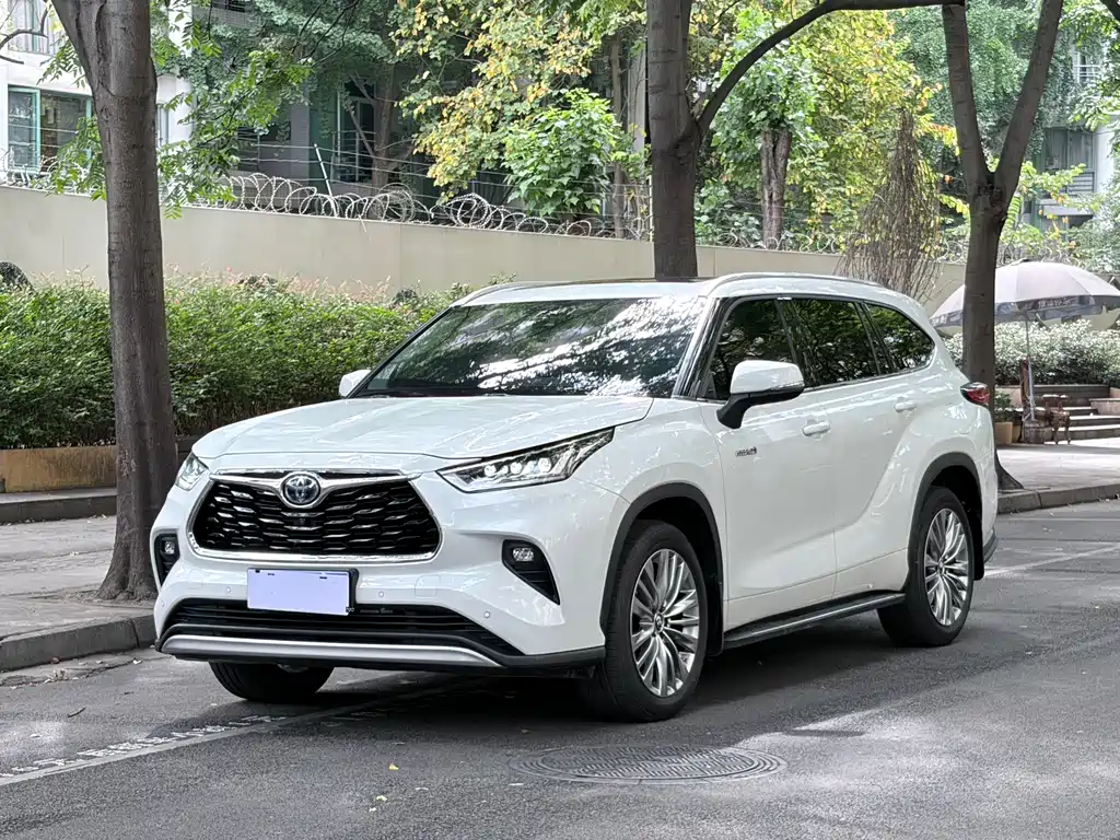 Toyota Highlander 2022 Hybrid 2.5L AWD Premium 7-Seater