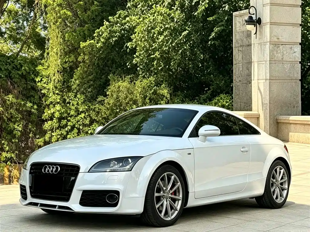 Audi TT 2011 TT Coupe 2.0TFSI