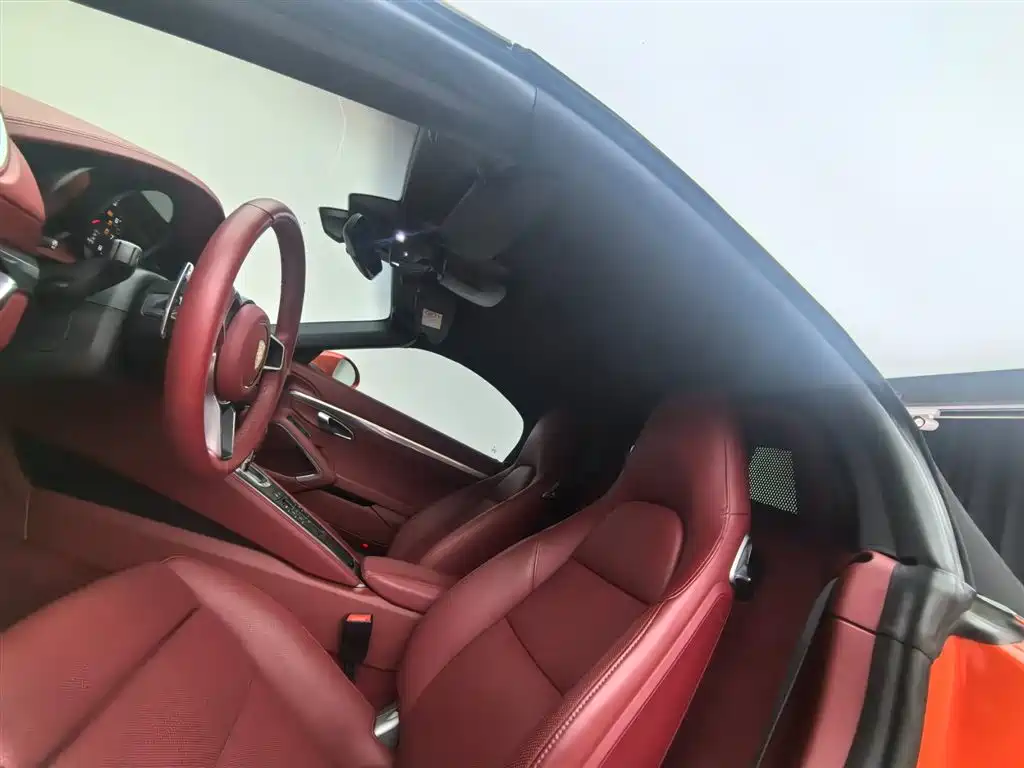 Porsche 718 Boxster 2.0T 2022