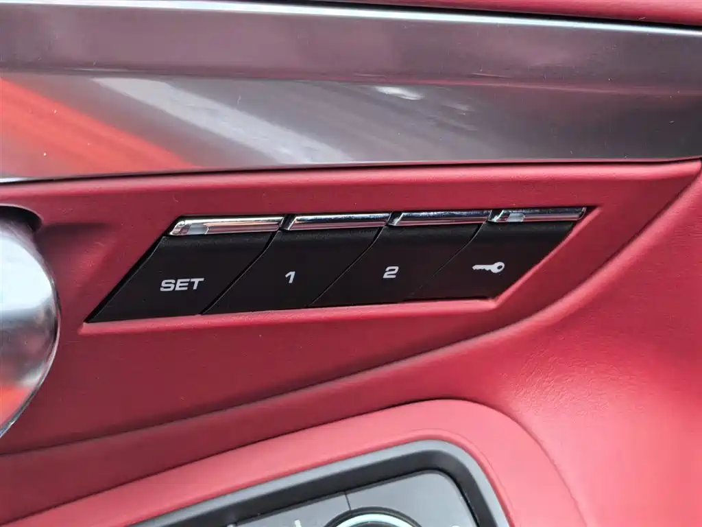 Porsche 718 Boxster 2.0T 2022