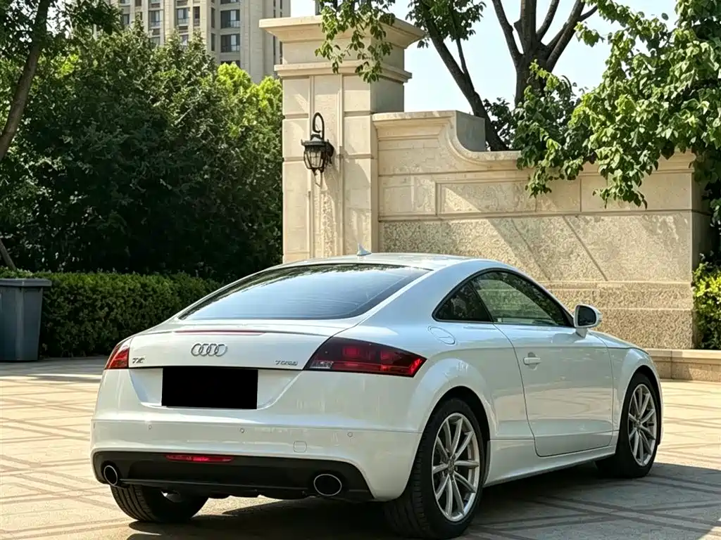 Audi TT 2011 TT Coupe 2.0TFSI