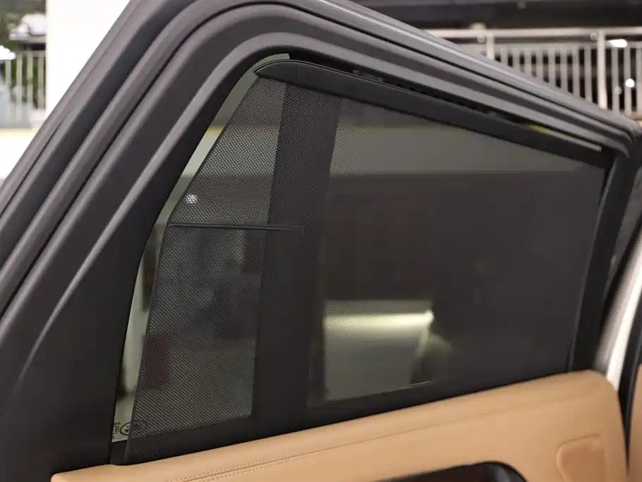 Range Rover 2025 3.0 L6 400PS Autobiography LWB