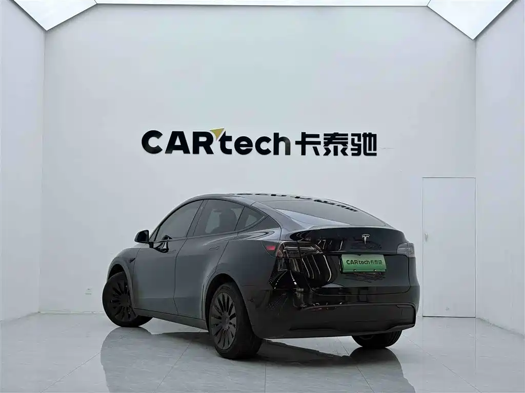 Tesla Model Y 2022 Long Range AWD (facelift)