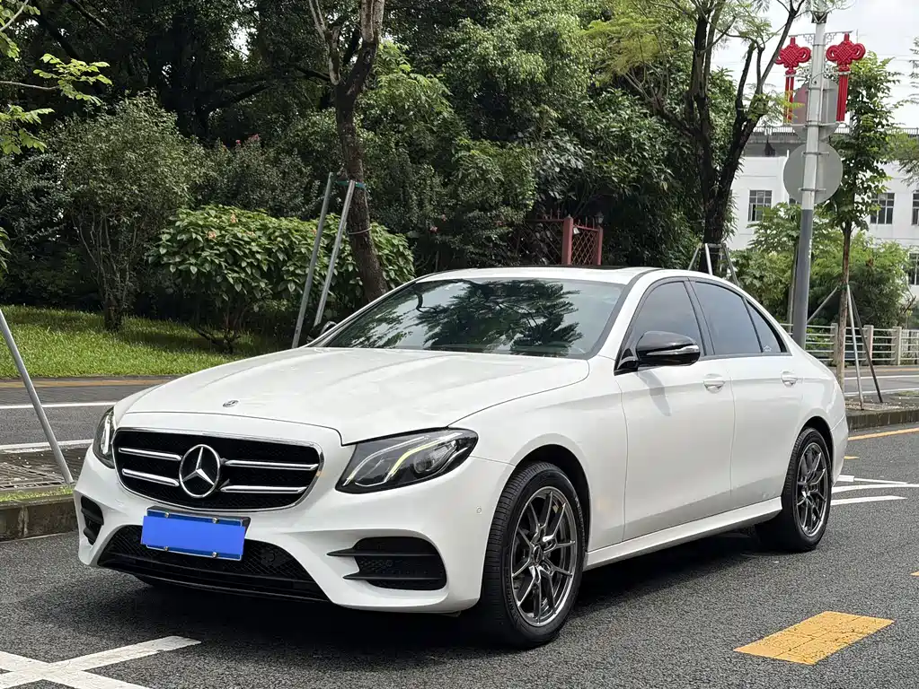 Mercedes-Benz E-Class 2017 E 200 Sport 4MATIC
