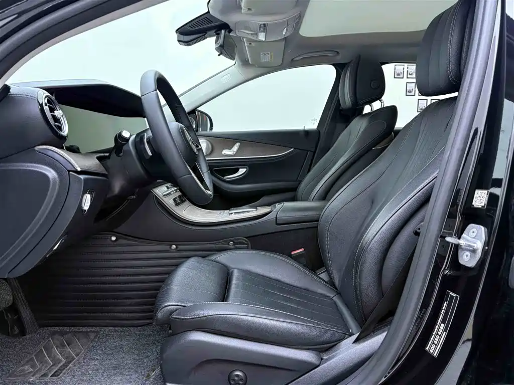 Mercedes-Benz E 260 L 2021