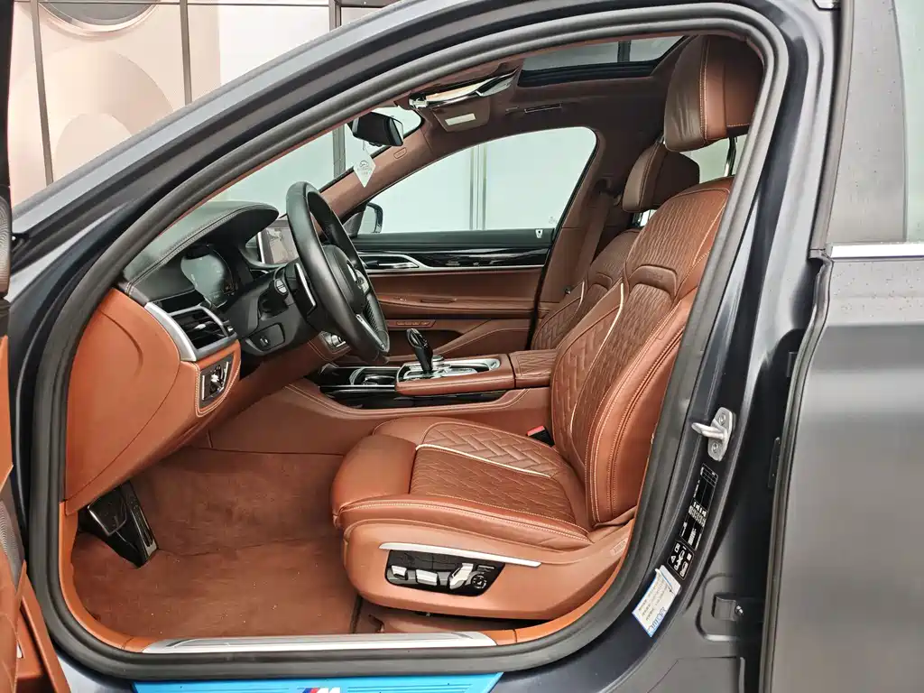 BMW 7 Series 2019 740Li xDrive Executive M Sport Package