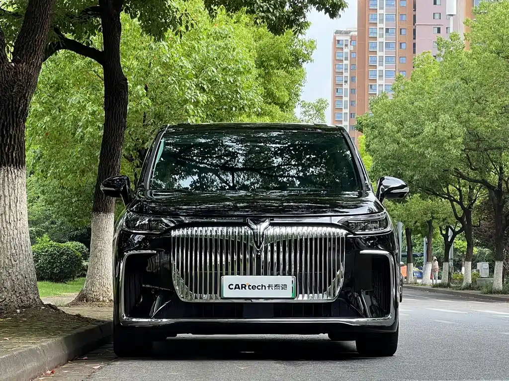Voyah Dreamer 2025 PHEV AWD Prestige Kunpeng Edition