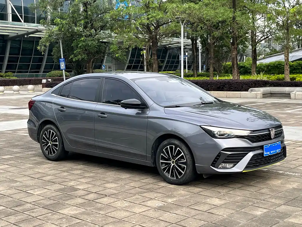 Roewe i5 2021 1.5L CVT Platinum Edition